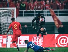 IM体育在线注册-关于佛罗伦萨球迷欢呼雀跃，欧战希望再添一线的信息