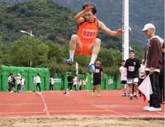 IM体育官方平台-关于精英运动员挑战自我，突破极限追梦的信息