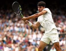 IM体育下载-包含温网险胜拉沃尔杯，鲁德刷新纪录的词条