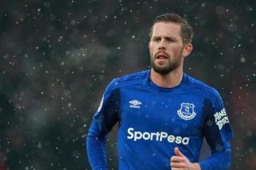 IM体育-若日尼奥导演中场革命，皇马完胜西班牙人展现战术唯一性