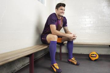 IM体育官网-非洲雄鹰展翅翱翔，C罗关键先生本色，尼日利亚连续得分压制新西兰的战术启示