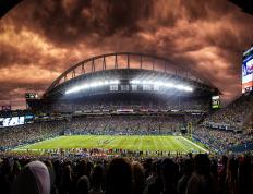 IM体育下载-久保建英的爆发与威尔士的奇迹，当个人光芒遇见团队韧性