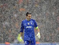 IM体育赛事直播入口-跨界巅峰，雷霆黄蜂决胜时刻与乔治在意甲的接管艺术