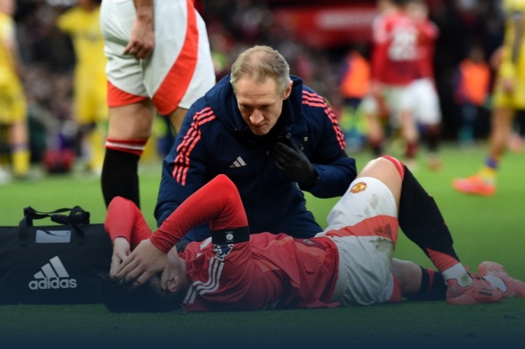 IM体育官方网-曼联鏖战勒沃库森,范佩西送出助攻