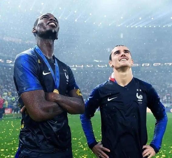 IM体育注册链接-那不勒斯鏖战马赛，博格巴高光表现的简单介绍