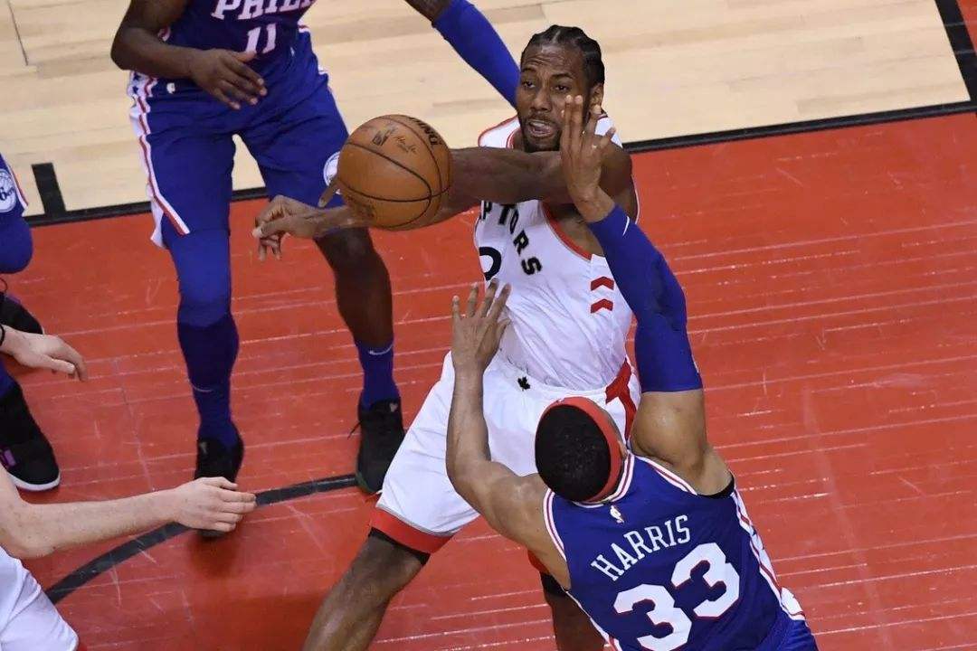 IM体育社区互动入口-猛龙低迷难振,连败三场,季后赛压力大增的简单介绍