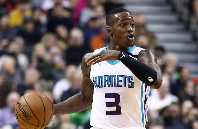 IM体育社区互动入口-猛龙低迷难振,连败三场,季后赛压力大增的简单介绍