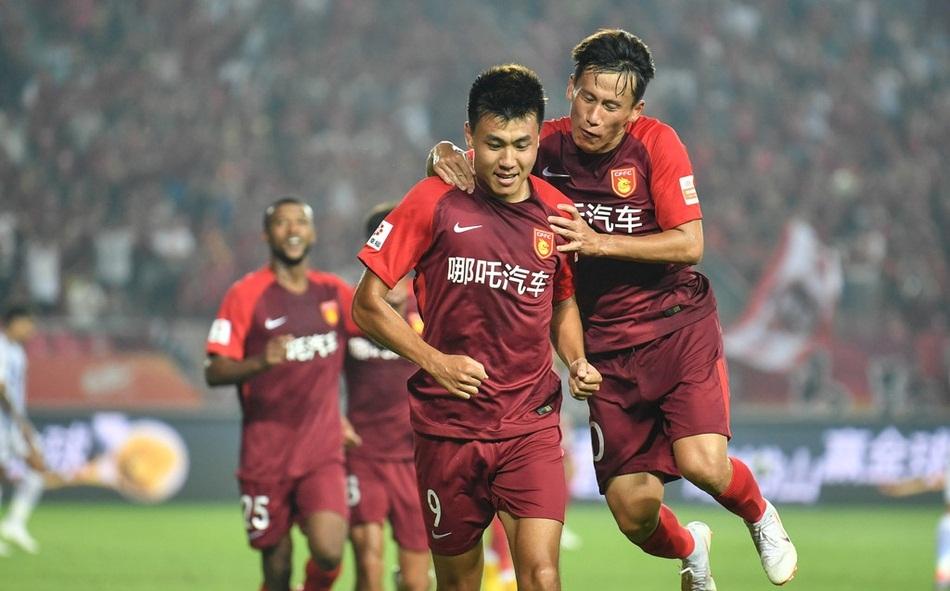 IM体育注册链接-华夏幸福逆转对手,延续不败战绩的简单介绍