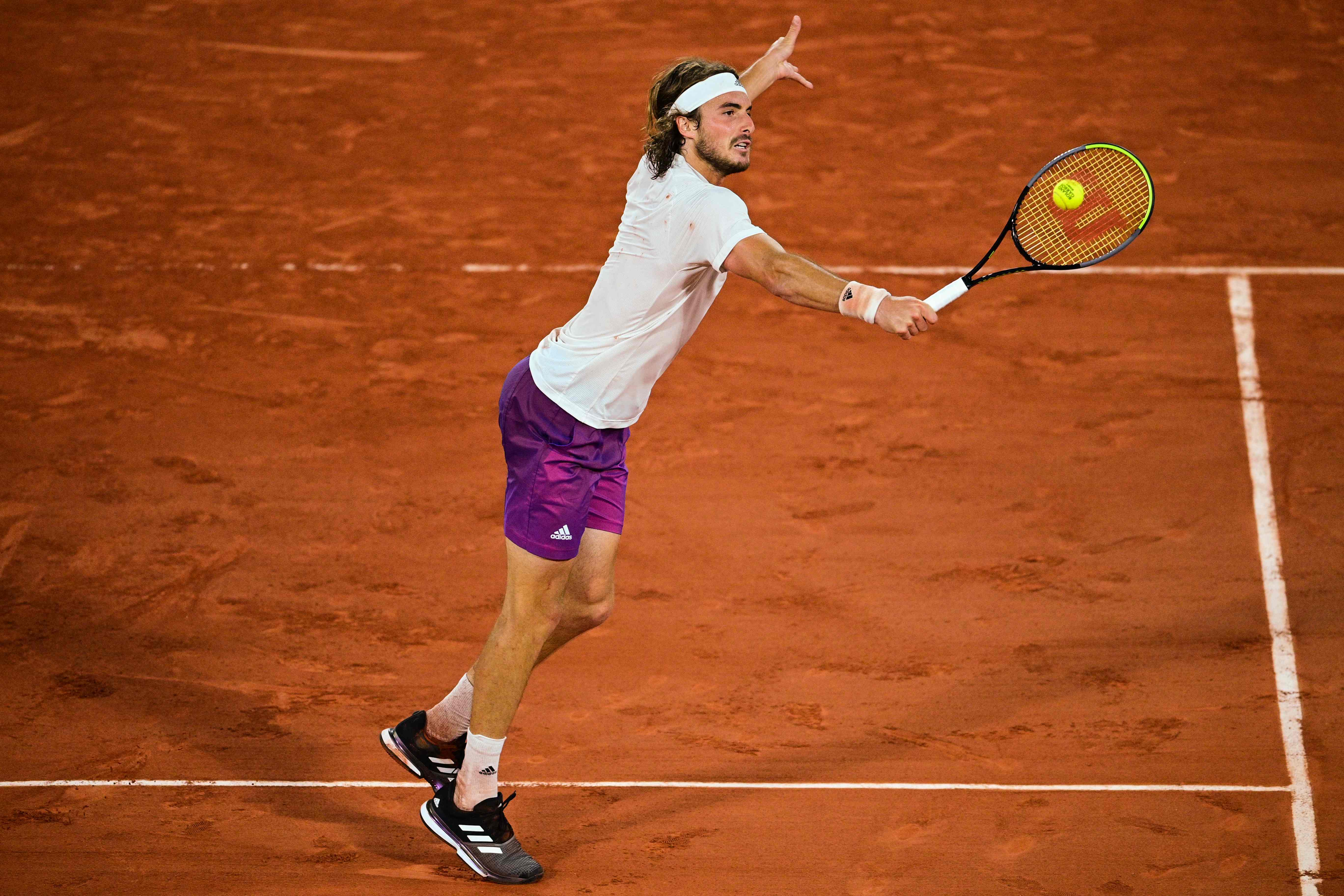 IM体育动画直播通道-包含温网碾压ATP总决赛，西西帕斯点燃赛场的词条