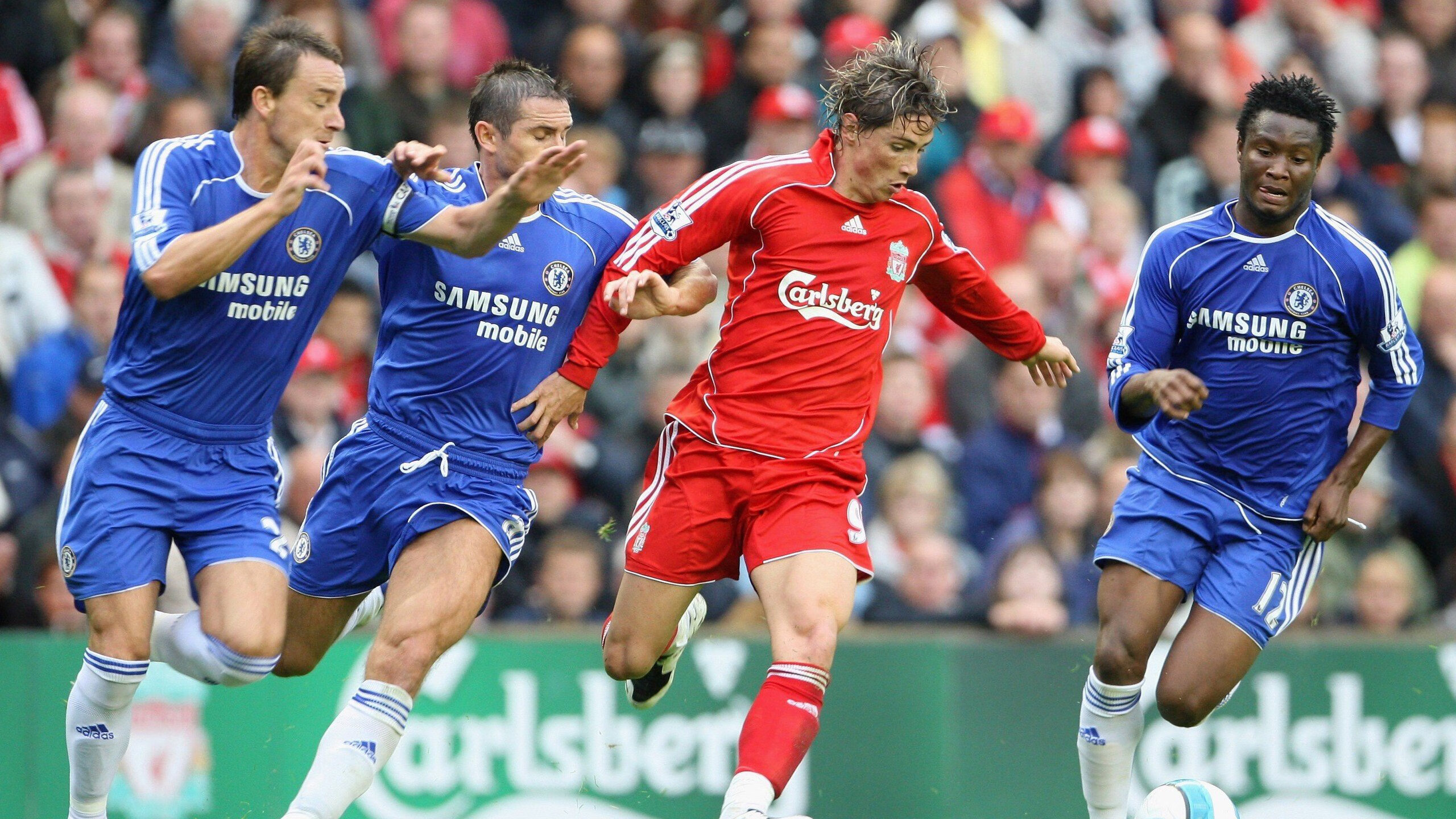 IM体育在线注册-绿茵场与硬木地板的交响，欧冠淘汰赛的战术风暴与森林狼冲垮尼克斯的启示